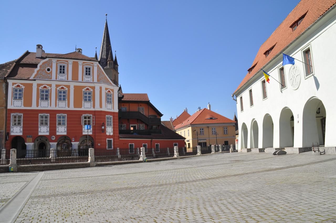 Отель Hotel Casa Luxemburg Сибиу-5