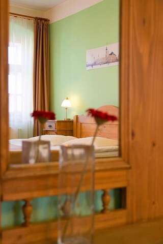 Отель Hotel Casa Luxemburg Сибиу Улучшенный двухместный номер с 1 кроватью-15